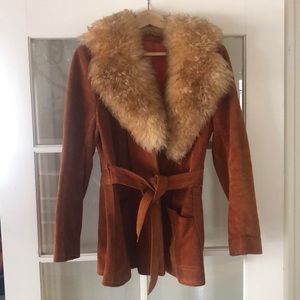 Vintage 1970s fur collar belted suede coat